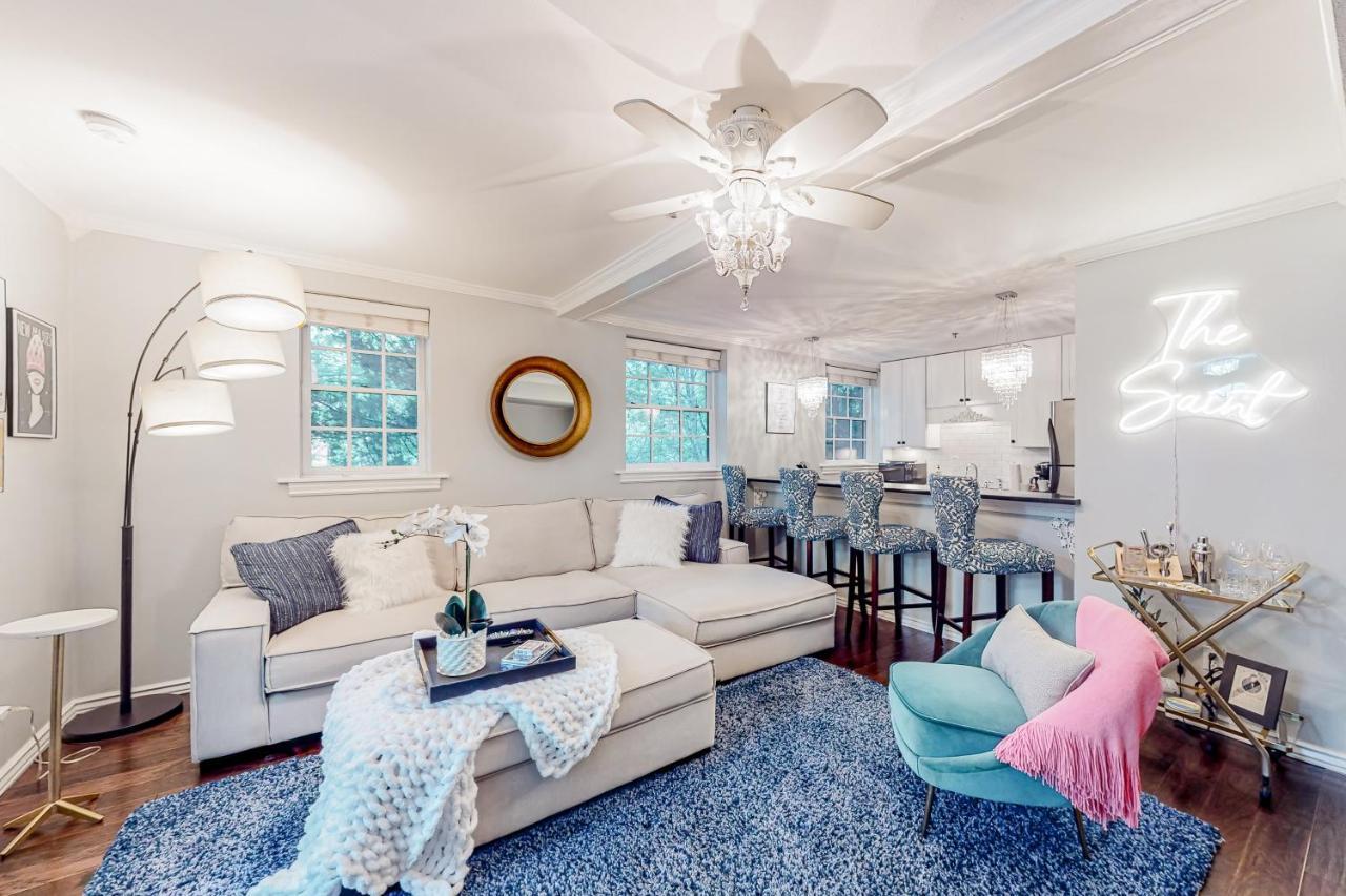 The Saint Apartment Fayetteville Ngoại thất bức ảnh
